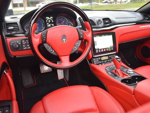 Used 2019 Maserati GranTurismo Sport image 23