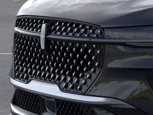 New 2026 Lincoln Nautilus Reserve image 17