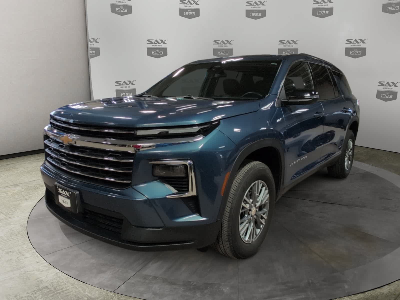 Used 2026 Chevrolet Traverse LT AWD/4WD image 7