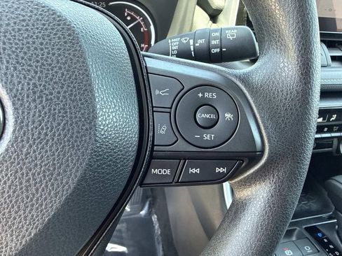 Used 2024 Toyota RAV4 XLE image 36