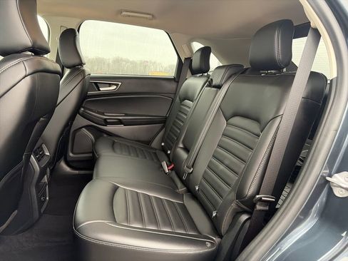 Used 2022 Ford Edge SEL image 28