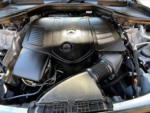 Certified 2025 Mercedes-Benz GLC 350e GLC 350e image 9