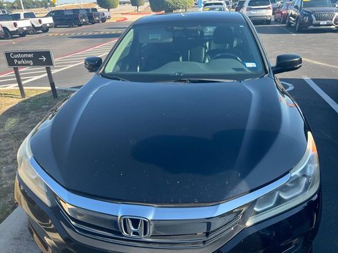 Used 2017 Honda Accord EX-L image 2