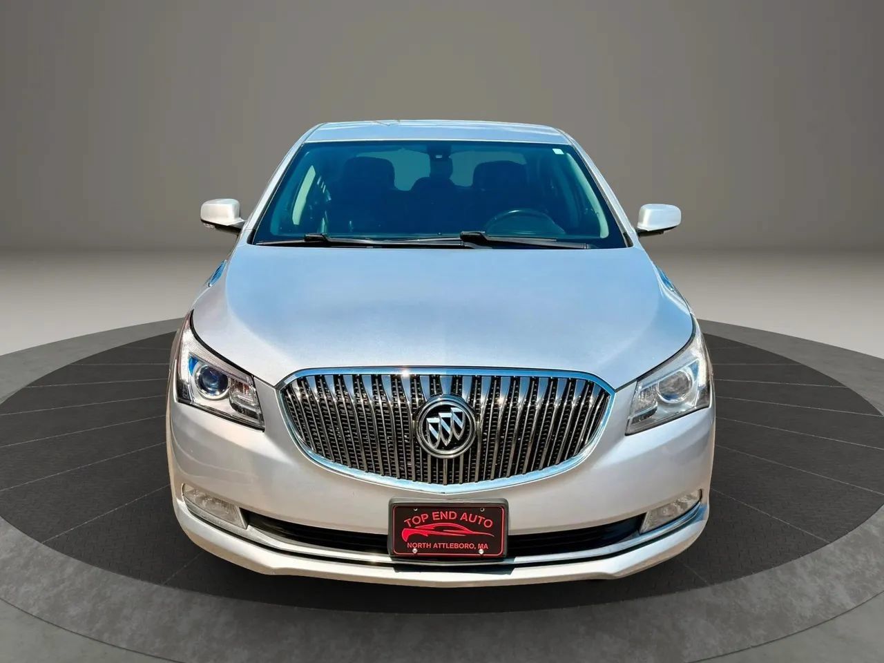 Used 2016 Buick LaCrosse Leather FWD image 2