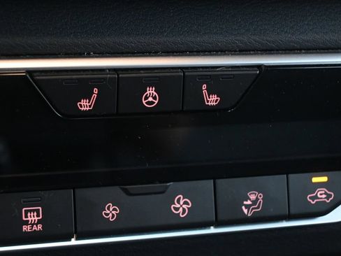 Used 2019 Nissan Altima 2.5 SL FWD image 18