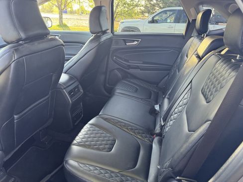 Used 2023 Ford Edge Titanium AWD/4WD image 10