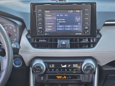 Used 2020 Toyota RAV4 XLE image 13