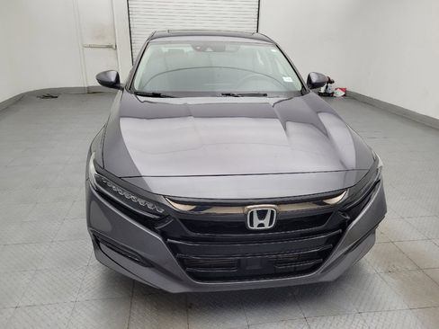 Used 2018 Honda Accord Touring image 14