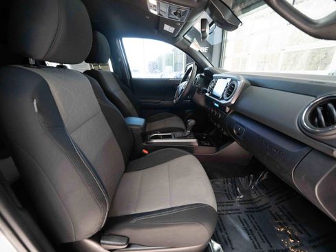 Used 2023 Toyota Tacoma TRD Off-Road image 26