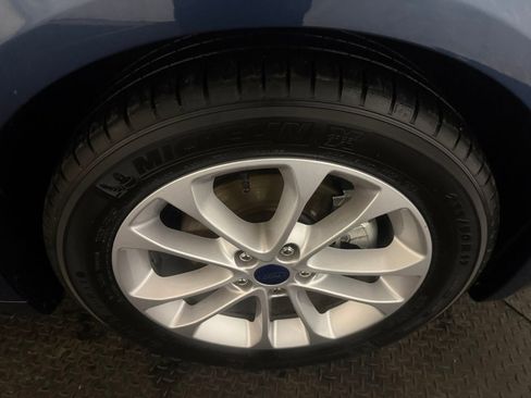 Used 2019 Ford Fusion SE image 15