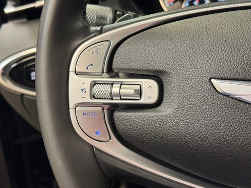 Used 2025 Genesis GV70 2.5T image 34