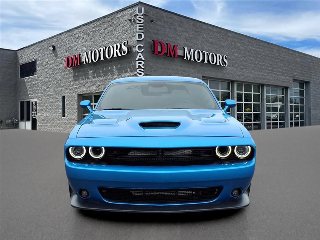 Used 2016 Dodge Challenger R/T Scat Pack w/ Leather Interior Group RWD image 8