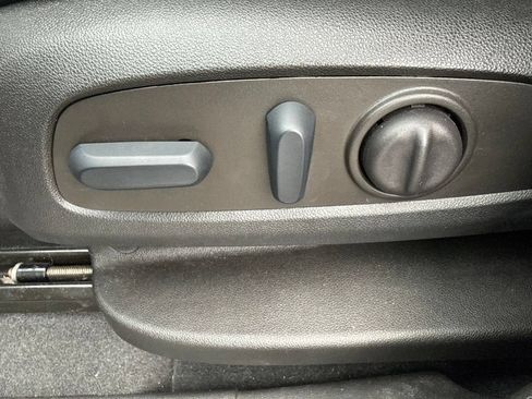 Used 2022 Chevrolet Equinox Premier AWD/4WD image 41