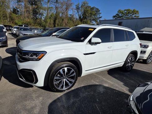 Used 2021 Volkswagen Atlas SEL R-Line image 4