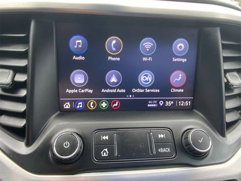 Used 2022 GMC Acadia SLE image 14