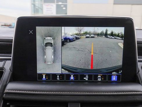 Used 2022 GMC Yukon SLT w/ SLT Premium Package image 15