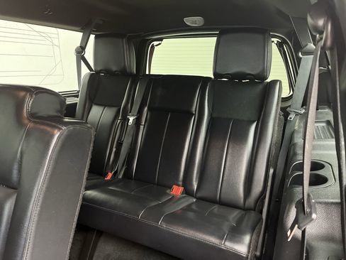 Used 2016 Ford Expedition EL XLT w/ Equipment Group 202A image 15