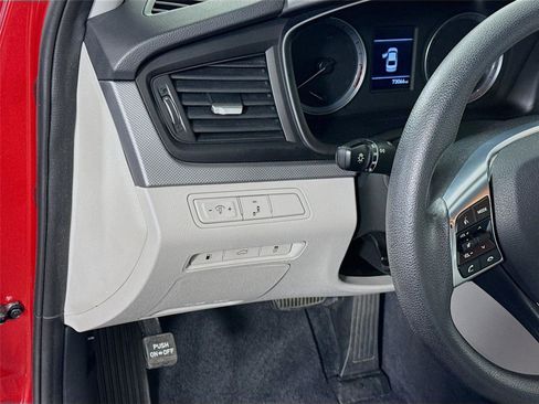 Used 2018 Hyundai Sonata ECO FWD image 4