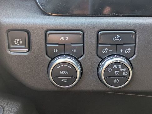 Used 2023 GMC Sierra 1500 Elevation AWD/4WD image 18