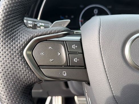 Certified 2026 Lexus TX 500h AWD w/ Technology Package image 22