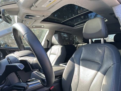 Used 2019 Audi Q8 Prestige image 15