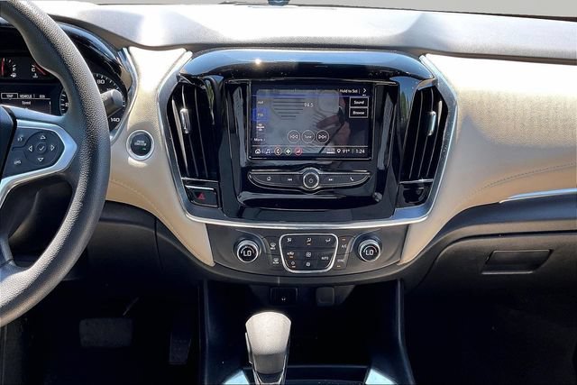 Used 2023 Chevrolet Traverse LS FWD image 9
