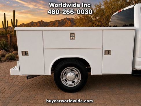 Used 2022 Ford F250 XL w/ Power Equipment Group RWD image 10