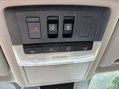 Certified 2024 Nissan Rogue SV w/ SV Premium Package AWD/4WD image 22
