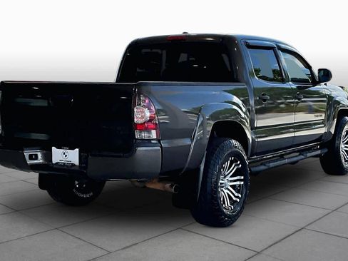 Used 2011 Toyota Tacoma PreRunner w/ SR5 Pkg #2 RWD image 12