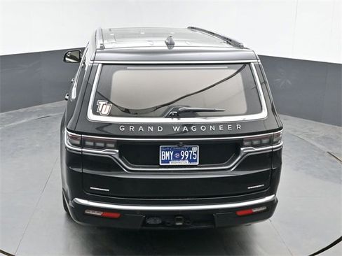 Used 2022 Jeep Grand Wagoneer Series III image 28