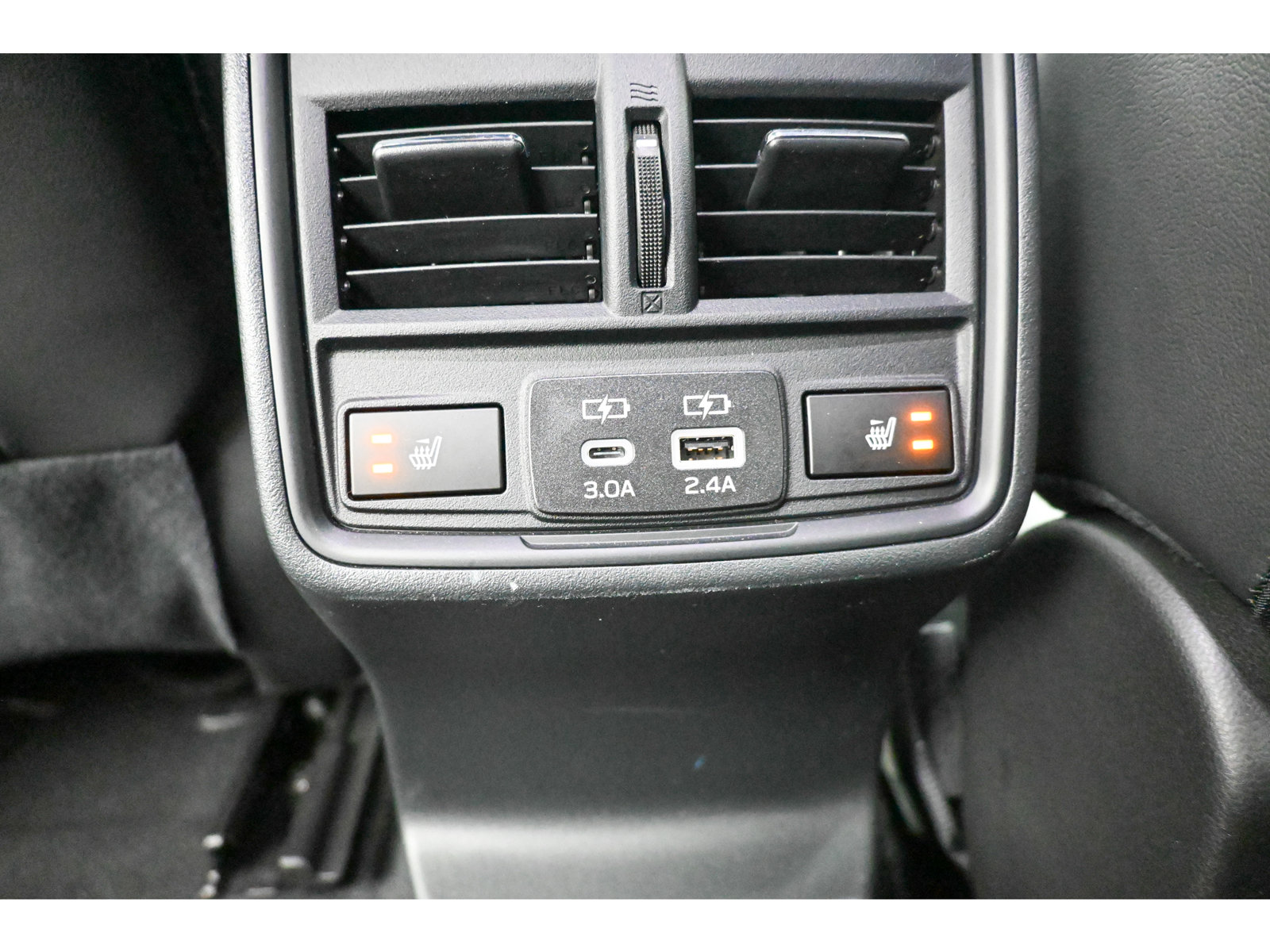 Used 2026 Subaru Outback Limited AWD/4WD image 15