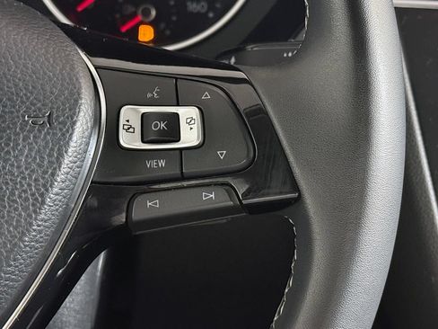 Used 2021 Volkswagen Tiguan SE w/ Panoramic Sunroof Package AWD/4WD image 41