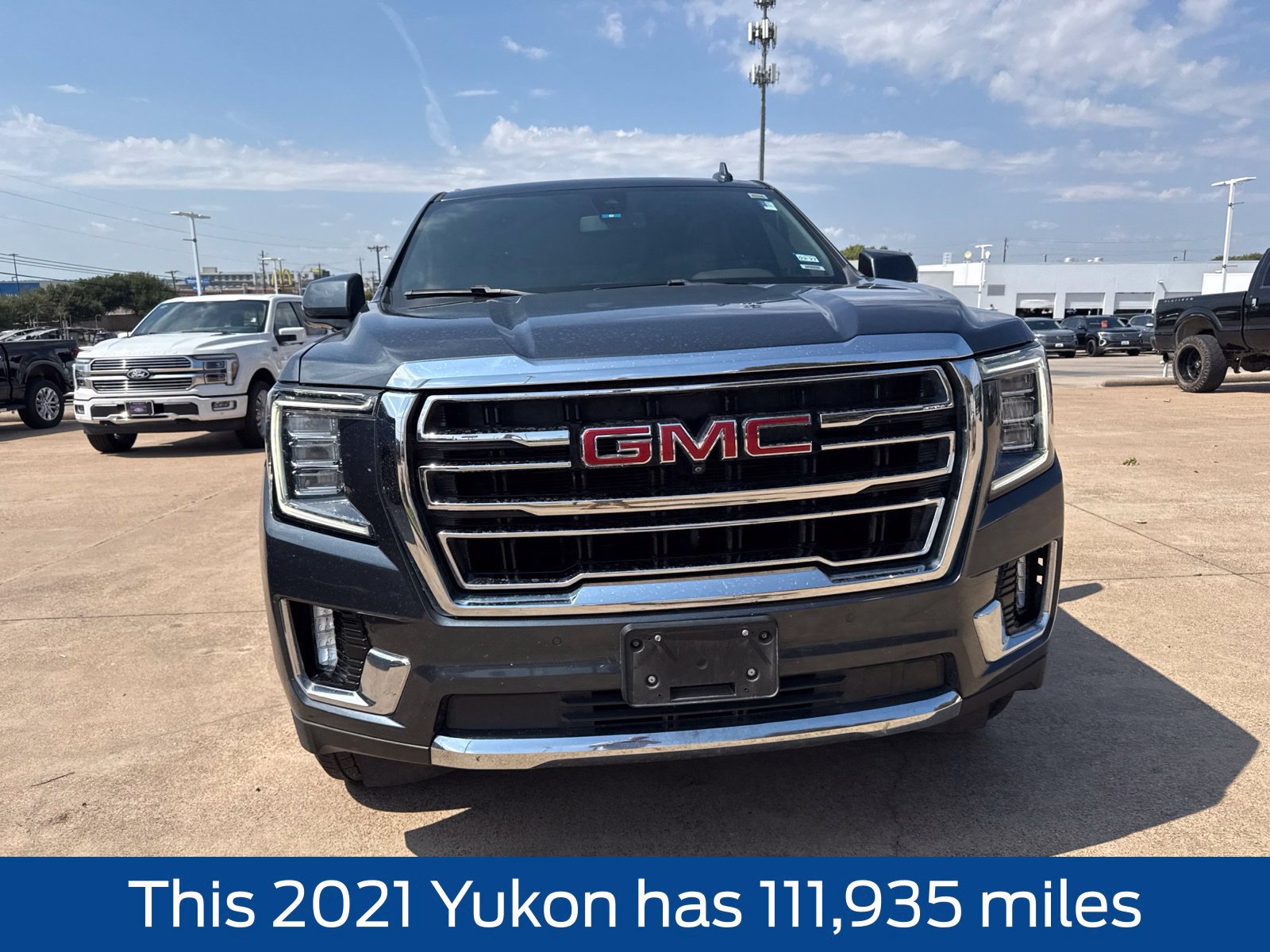 Used 2021 GMC Yukon SLT w/ Rear Media and Nav Package AWD/4WD image 2