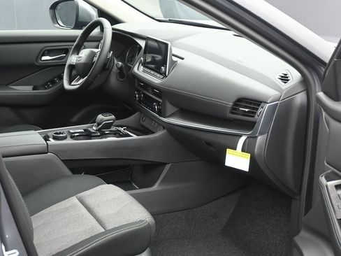 New 2026 Nissan Rogue SV w/ Cold Weather Package image 6
