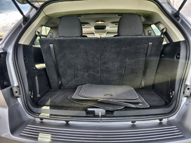 Used 2017 Dodge Journey SXT w/ Comfort/Convenience Group FWD image 25