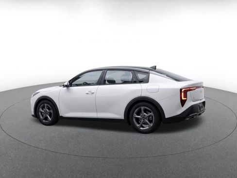 Used 2026 Kia K4 FWD image 6
