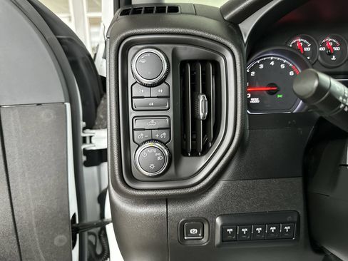 Used 2022 GMC Sierra 3500 Pro w/ Convenience Package AWD/4WD image 16