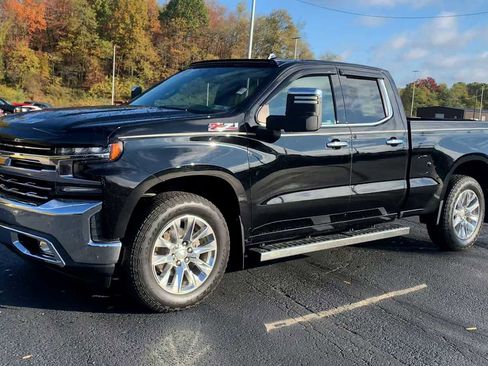 Certified 2019 Chevrolet Silverado 1500 LTZ image 4