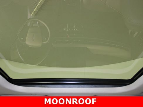 Used 2025 Lincoln Corsair Grand Touring image 15