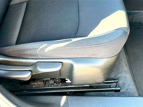 Used 2024 Chevrolet Malibu LT image 25