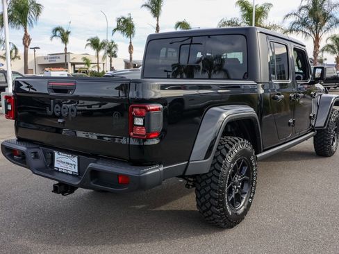 New 2025 Jeep Gladiator Willys image 4