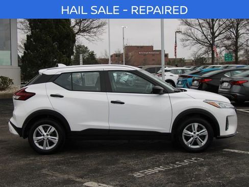 Certified 2025 Nissan Kicks Play S FWD image 8