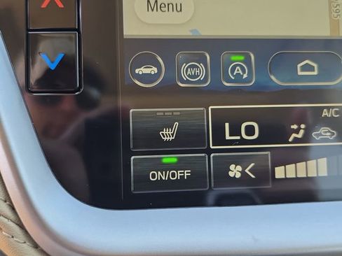 Certified 2025 Subaru Outback Limited image 19