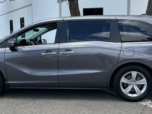 Used 2019 Honda Odyssey EX image 4