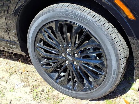 Used 2025 Lincoln Corsair Reserve w/ Jet Appearance Package image 8