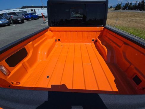 New 2025 Jeep Gladiator Sport image 16