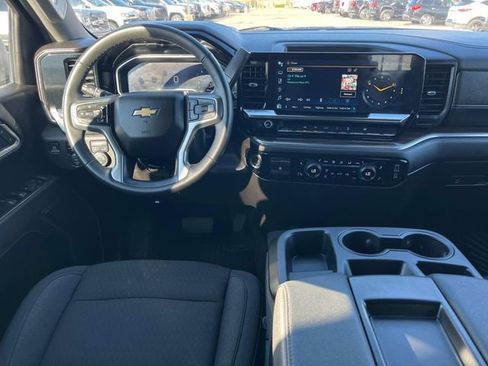 Used 2025 Chevrolet Silverado 1500 LT image 14