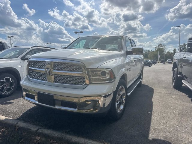 Used 2017 RAM 1500 Laramie w/ Convenience Group AWD/4WD image 6