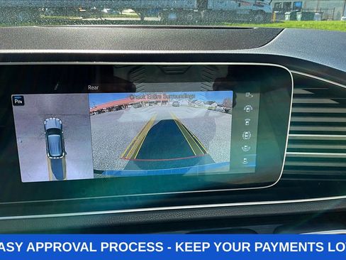 Used 2020 Mercedes-Benz GLE 350 w/ Premium Package image 17