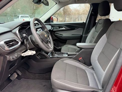 Certified 2023 Chevrolet TrailBlazer LT w/ Convenience Package image 7